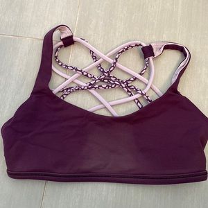 Lululemon sports bra
